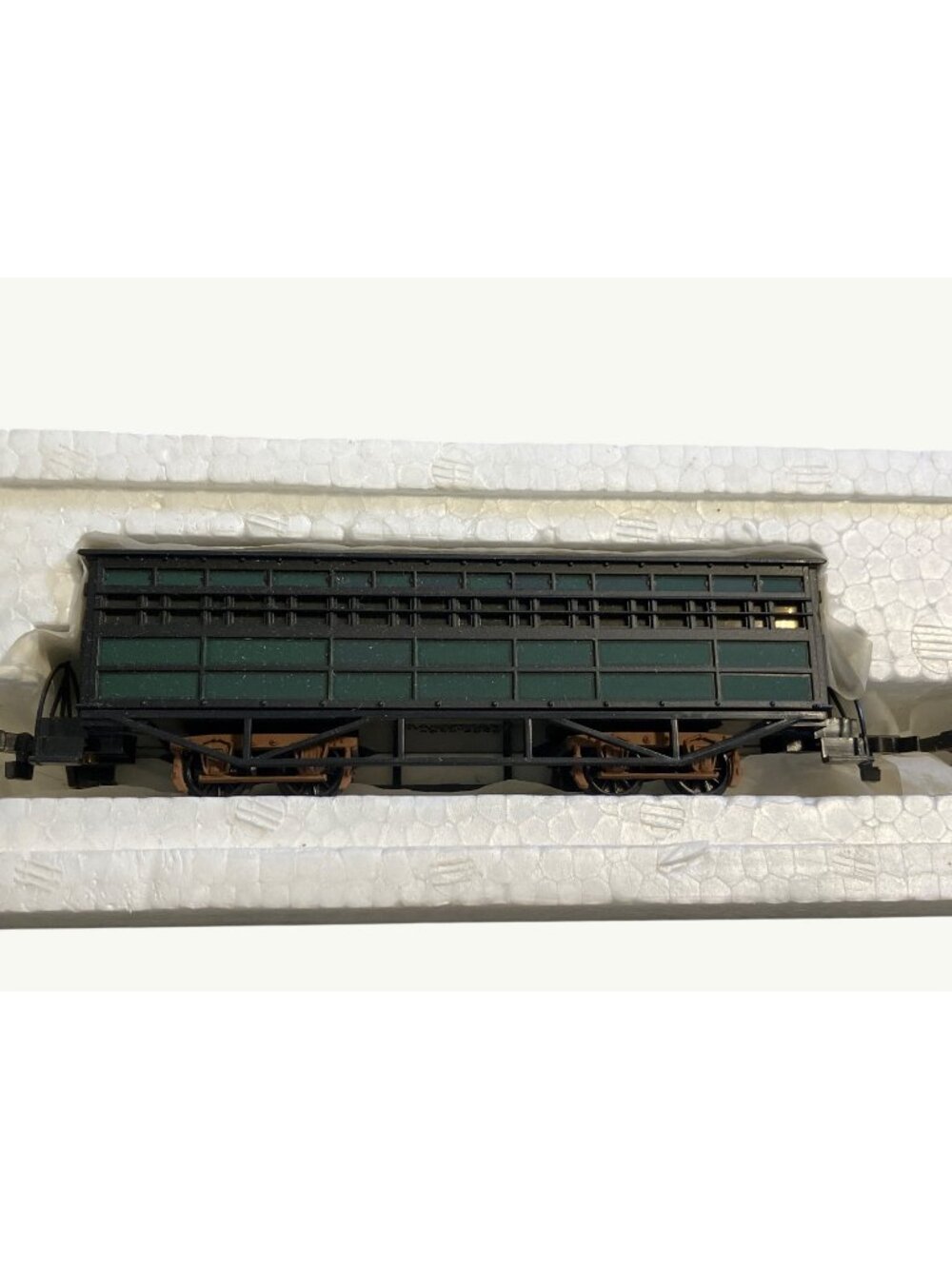 Bachmann Flatcars With Green Panels  4.75" Length Each Set of 3